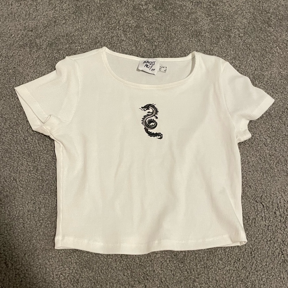 New without tags. Princess Polly dragon tee size 6
